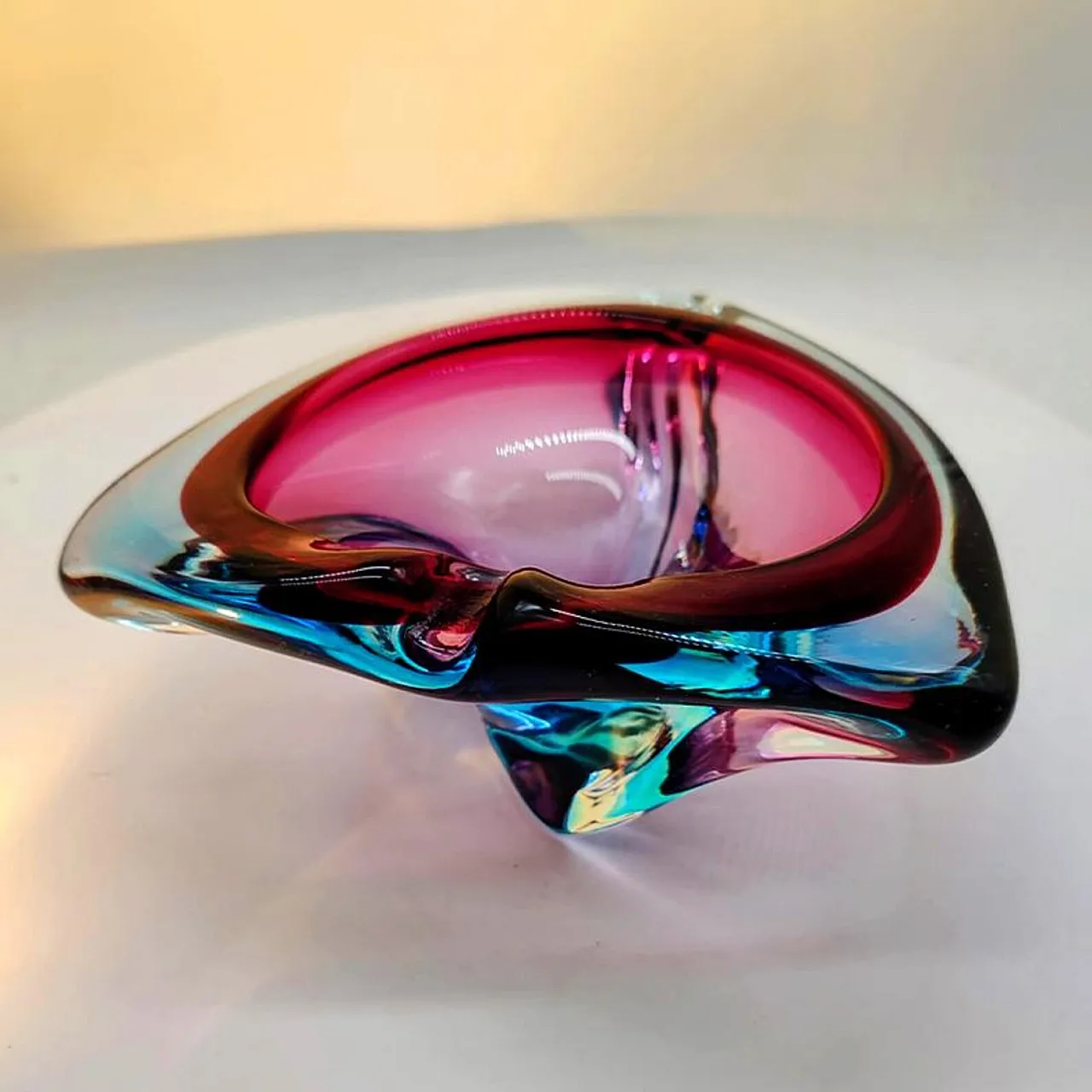 Posacenere in vetro di Murano viola, anni '60 2