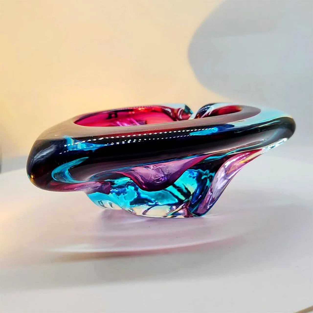 Posacenere in vetro di Murano viola, anni '60 4