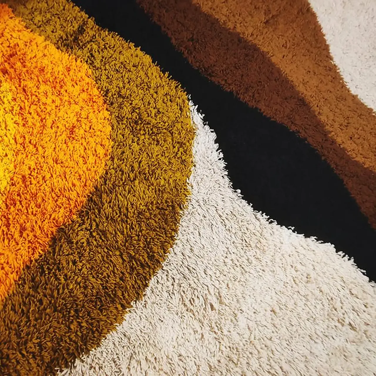 Big Space Age rug in wool, 1970s 5