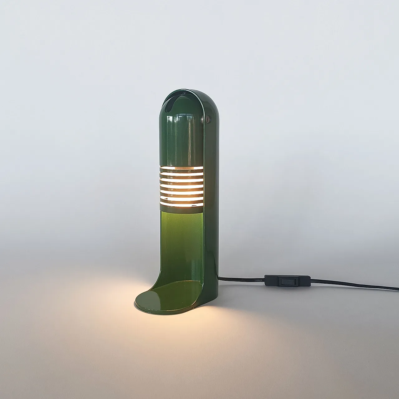 Flip-Top Table Lamp by Richard Carruthers for Leuka, 1970s 2