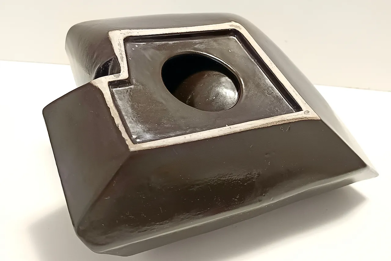 Ciotola o scultura in ceramica smaltata marrone, anni '70 6