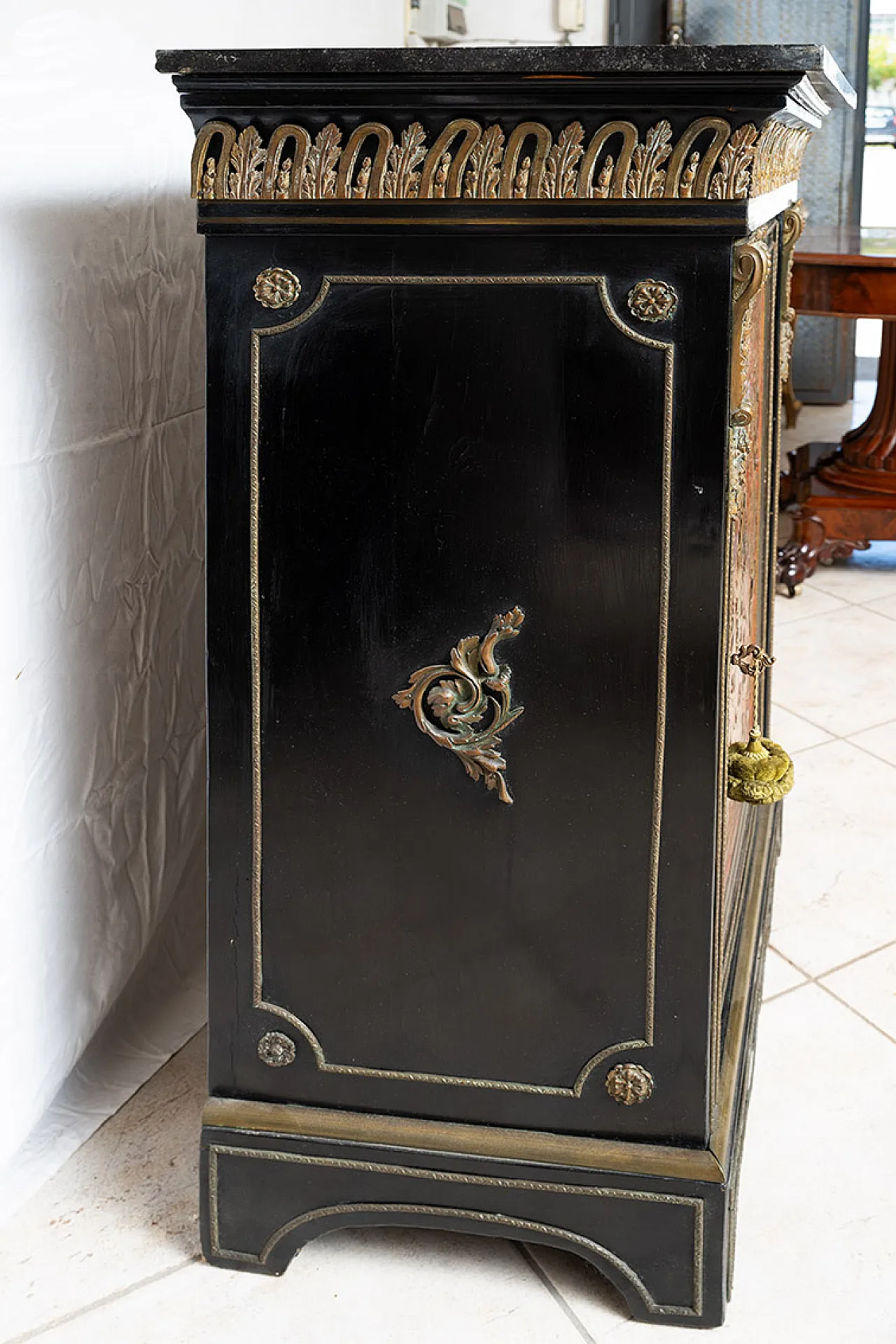 Boulle Credenza Napoleon III in ebanized wood, 19th century 4