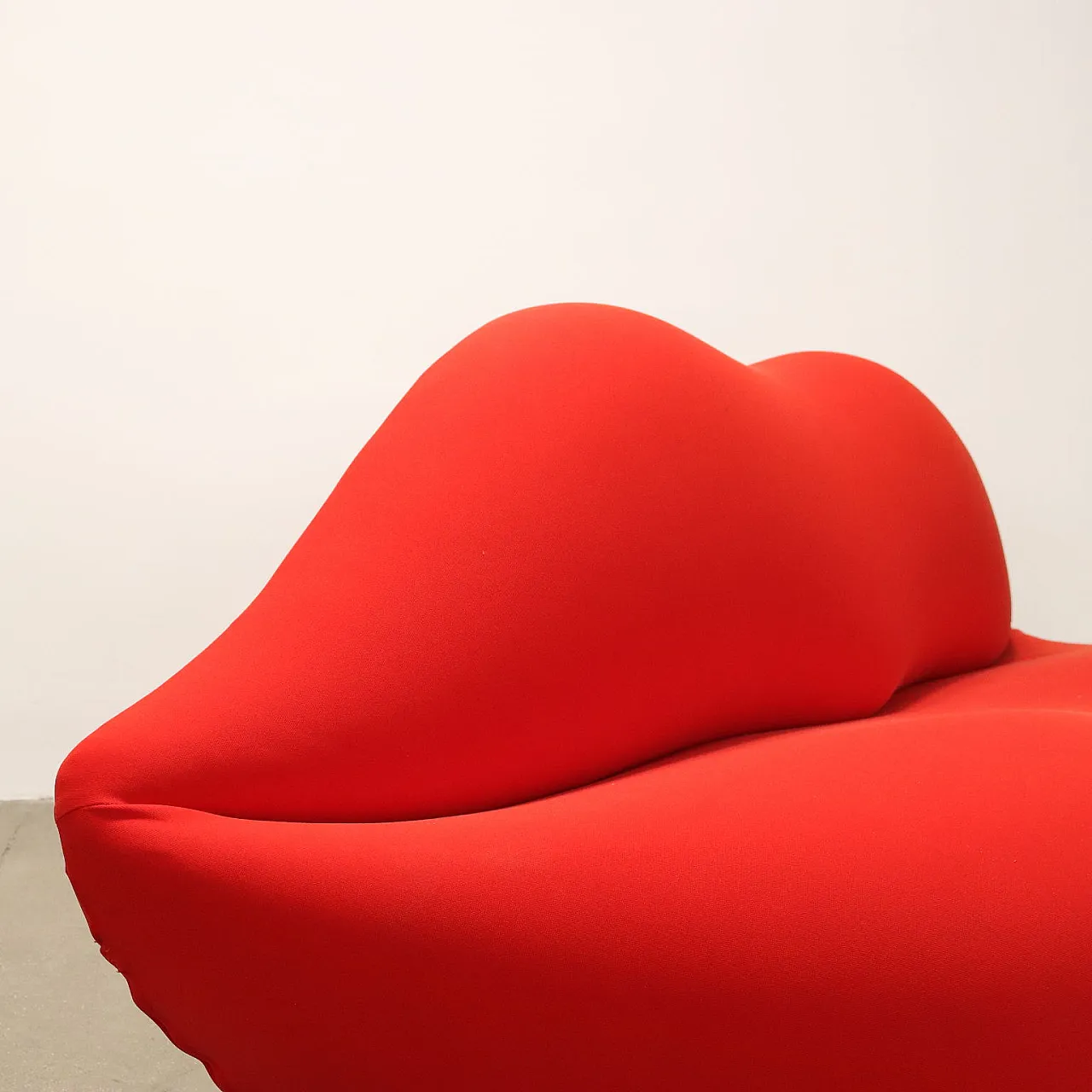 Bocca sofa in red fabric by Studio 65 for Gufram, 1970s 4