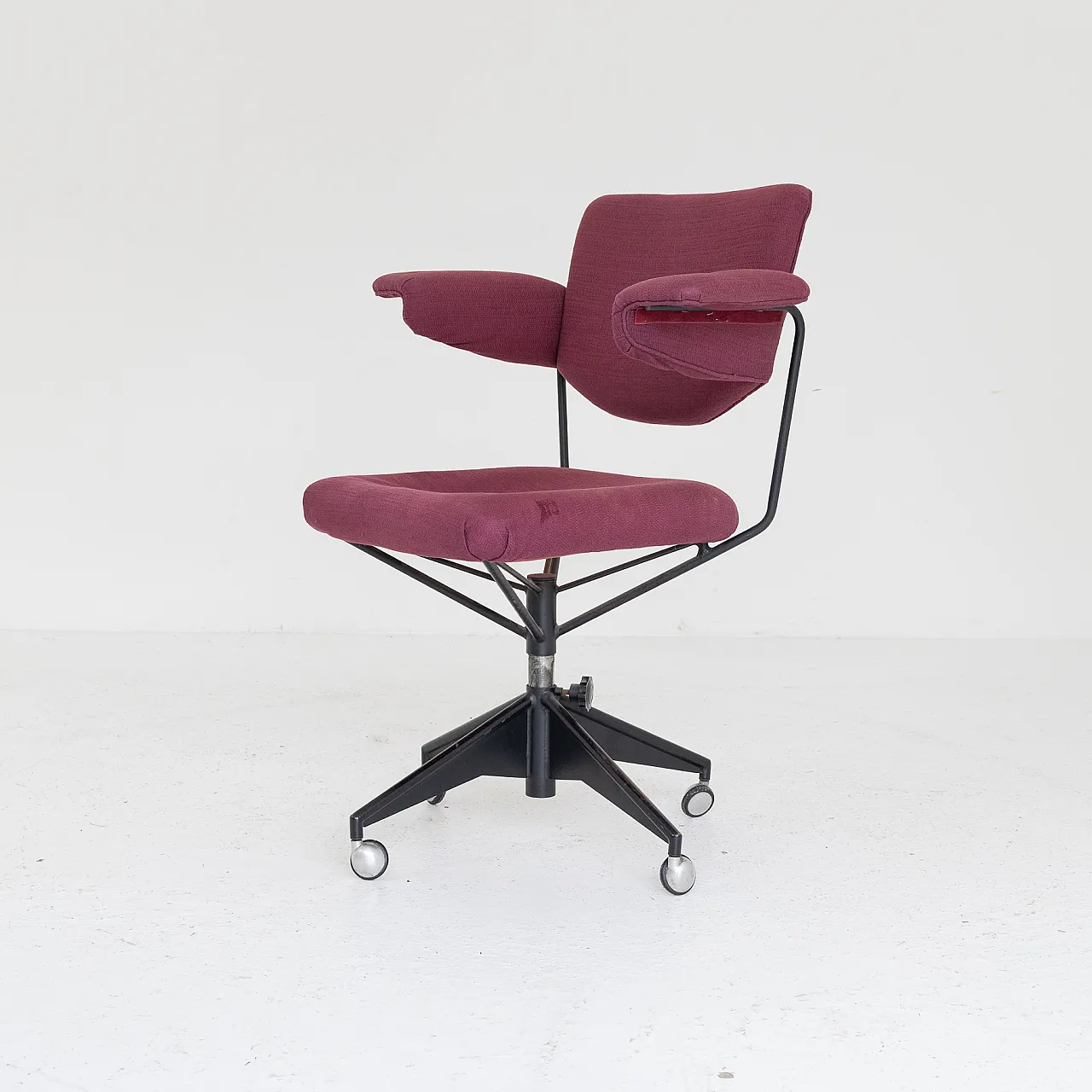 Poltrona girevole Neptunia di BBPR per Arflex, anni ’50 3