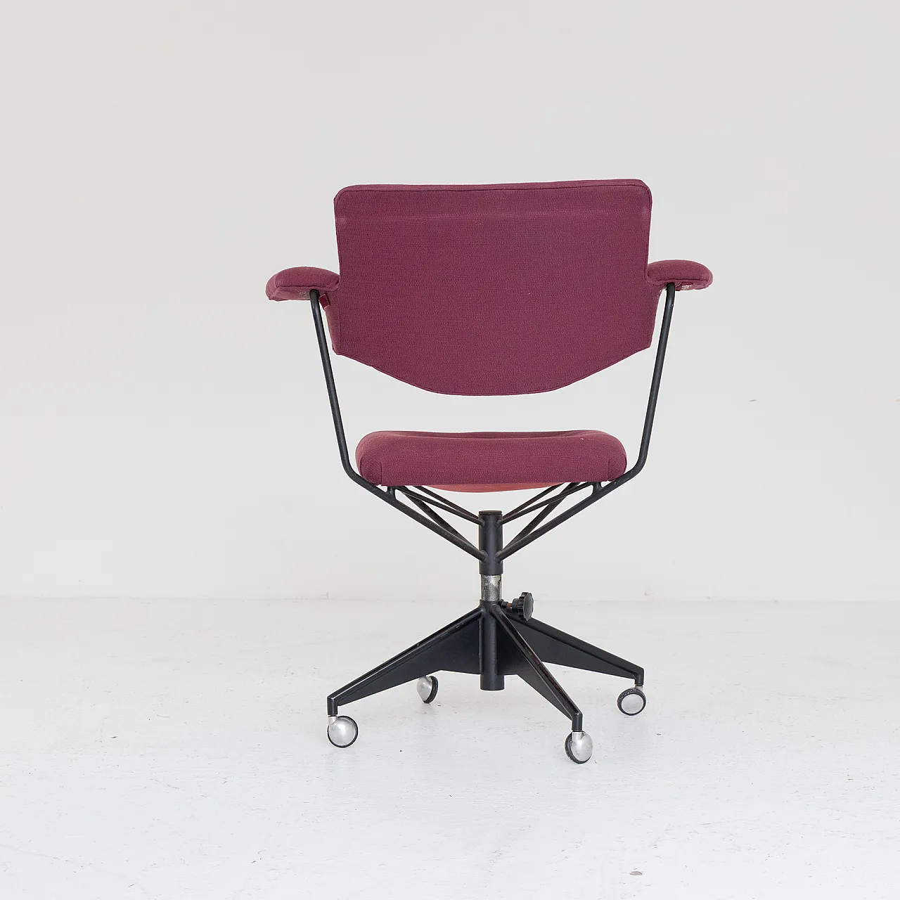 Poltrona girevole Neptunia di BBPR per Arflex, anni ’50 6