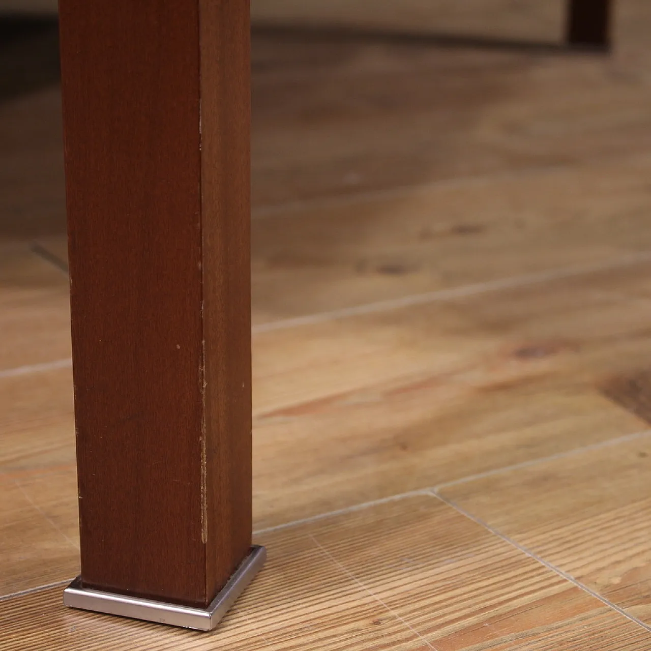 Tavolo da salotto di design in legno di ciliegio, anni 80' 11