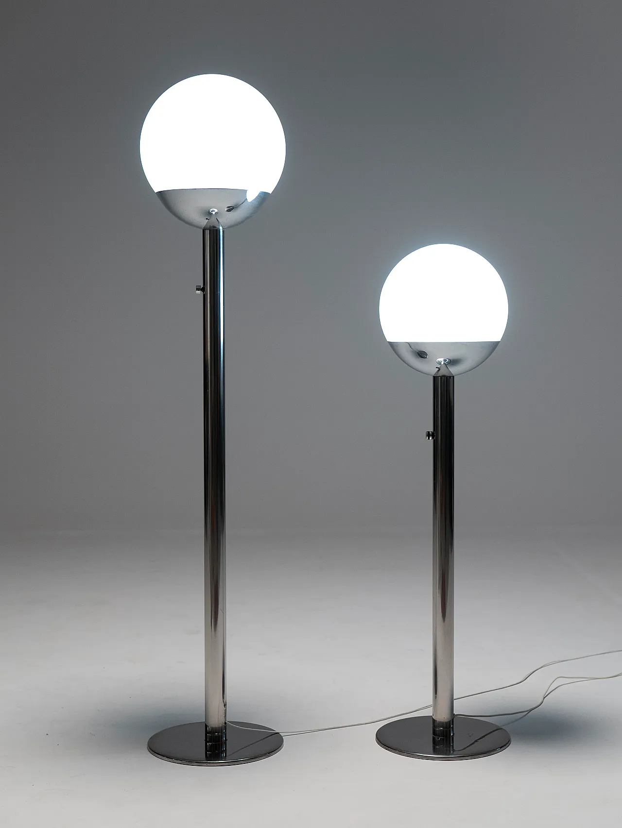 Pair of P428 floor lamps by Pia Guidetti-Crippa for Luci Italia, 1970s 1