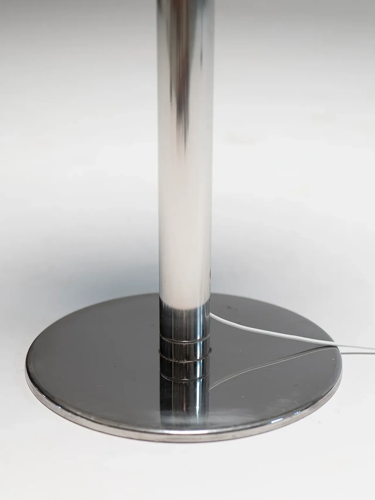 Pair of P428 floor lamps by Pia Guidetti-Crippa for Luci Italia, 1970s 4