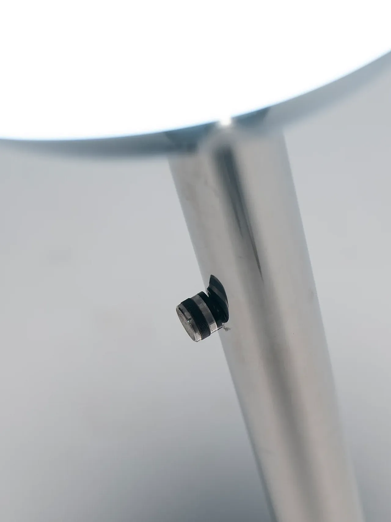 Pair of P428 floor lamps by Pia Guidetti-Crippa for Luci Italia, 1970s 5