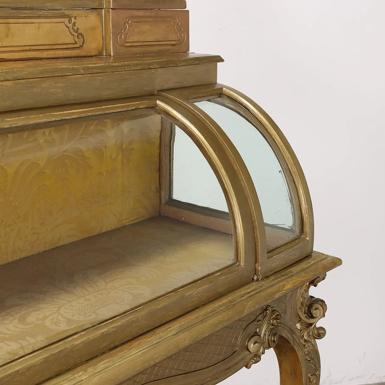 Rococo-style showcase with mirror, 19th century 7