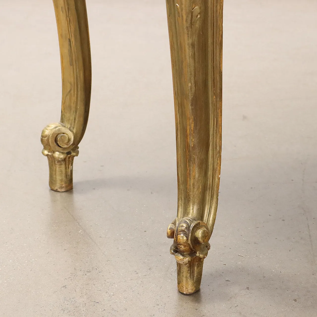 Rococo-style showcase with mirror, 19th century 10