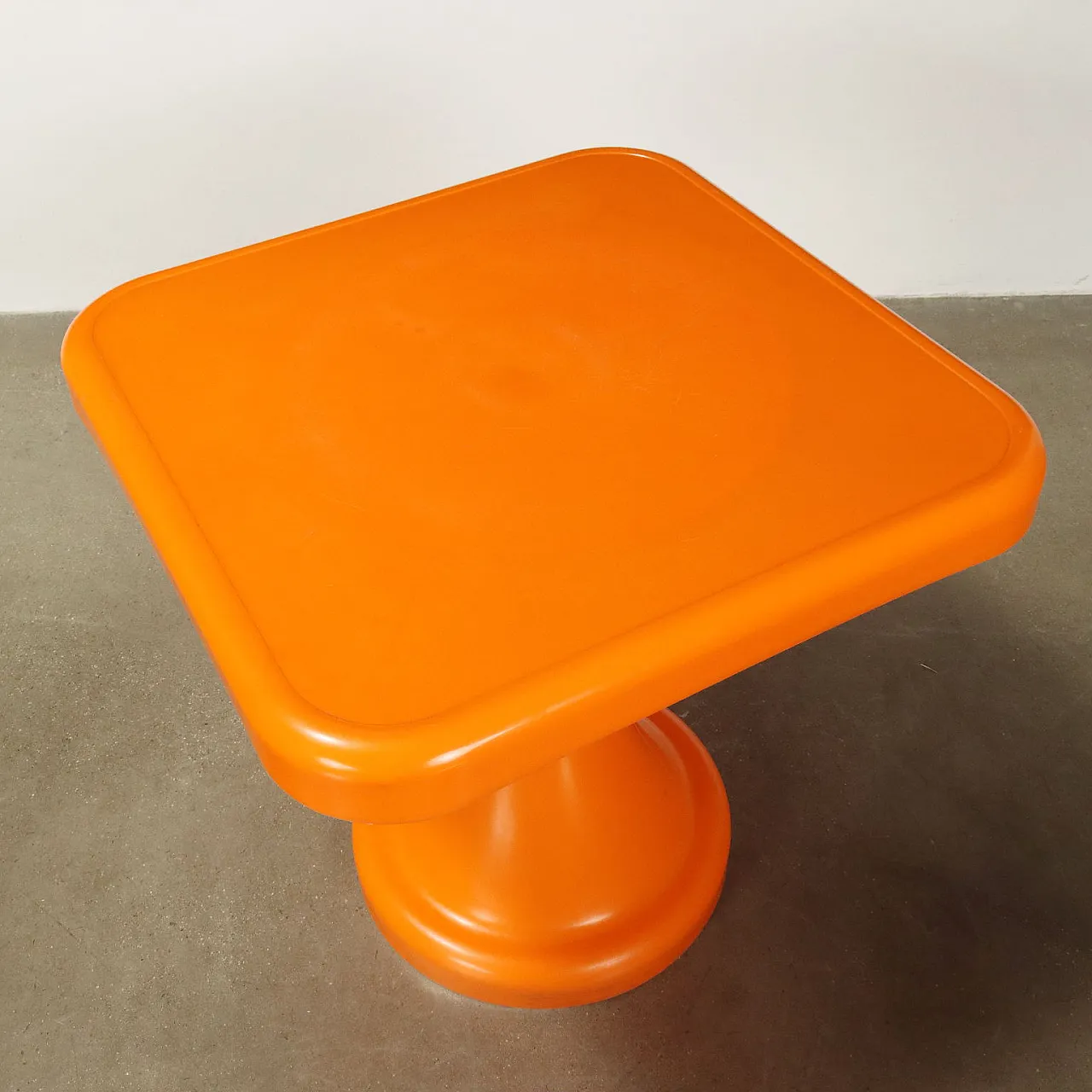 Tavolino Zeus Party 50x50cm - Plastica Rigida Per Interni Ed Esterni, Colore Arancione | Montaggio Facile