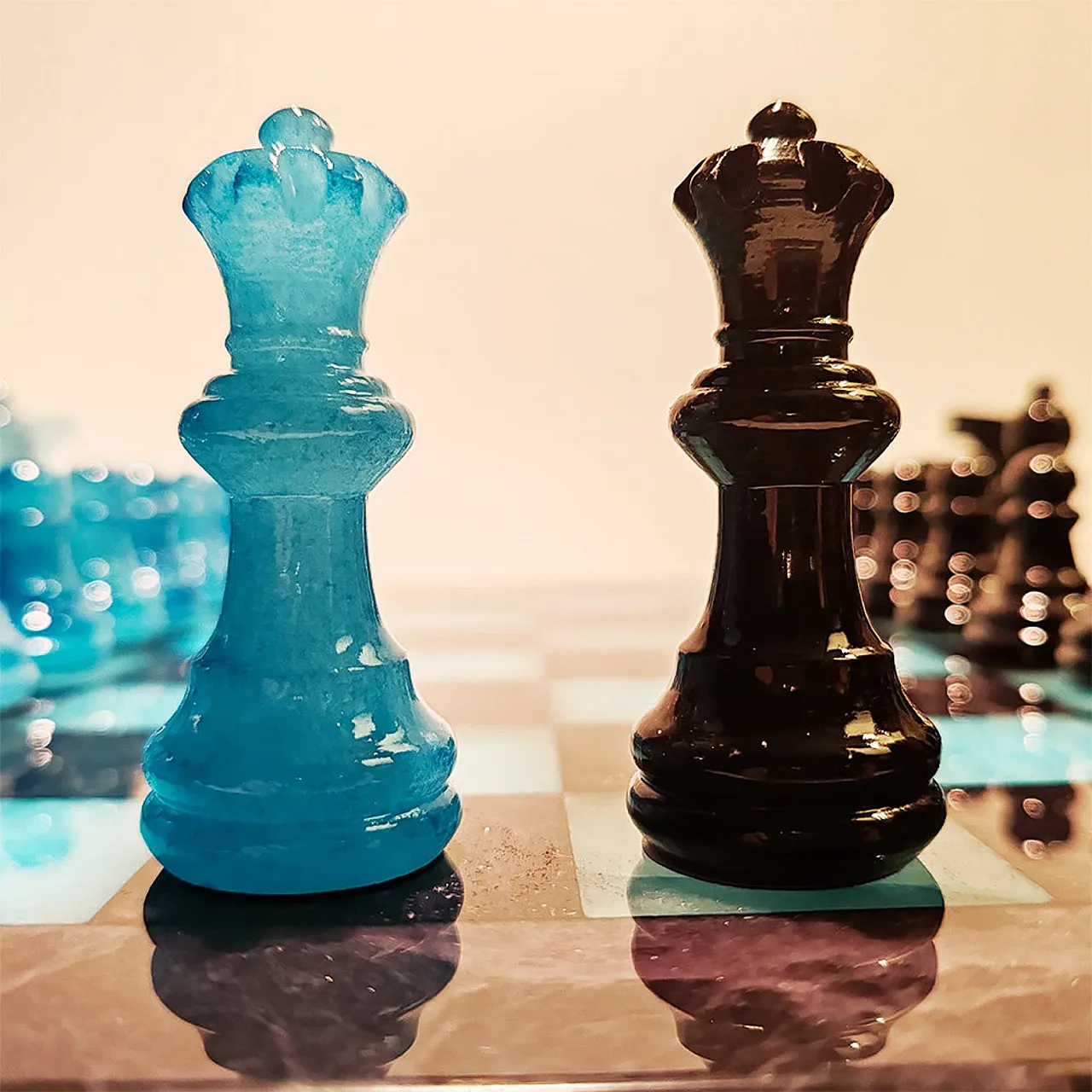 Chess set in hand carved alabaster, 1970s 6