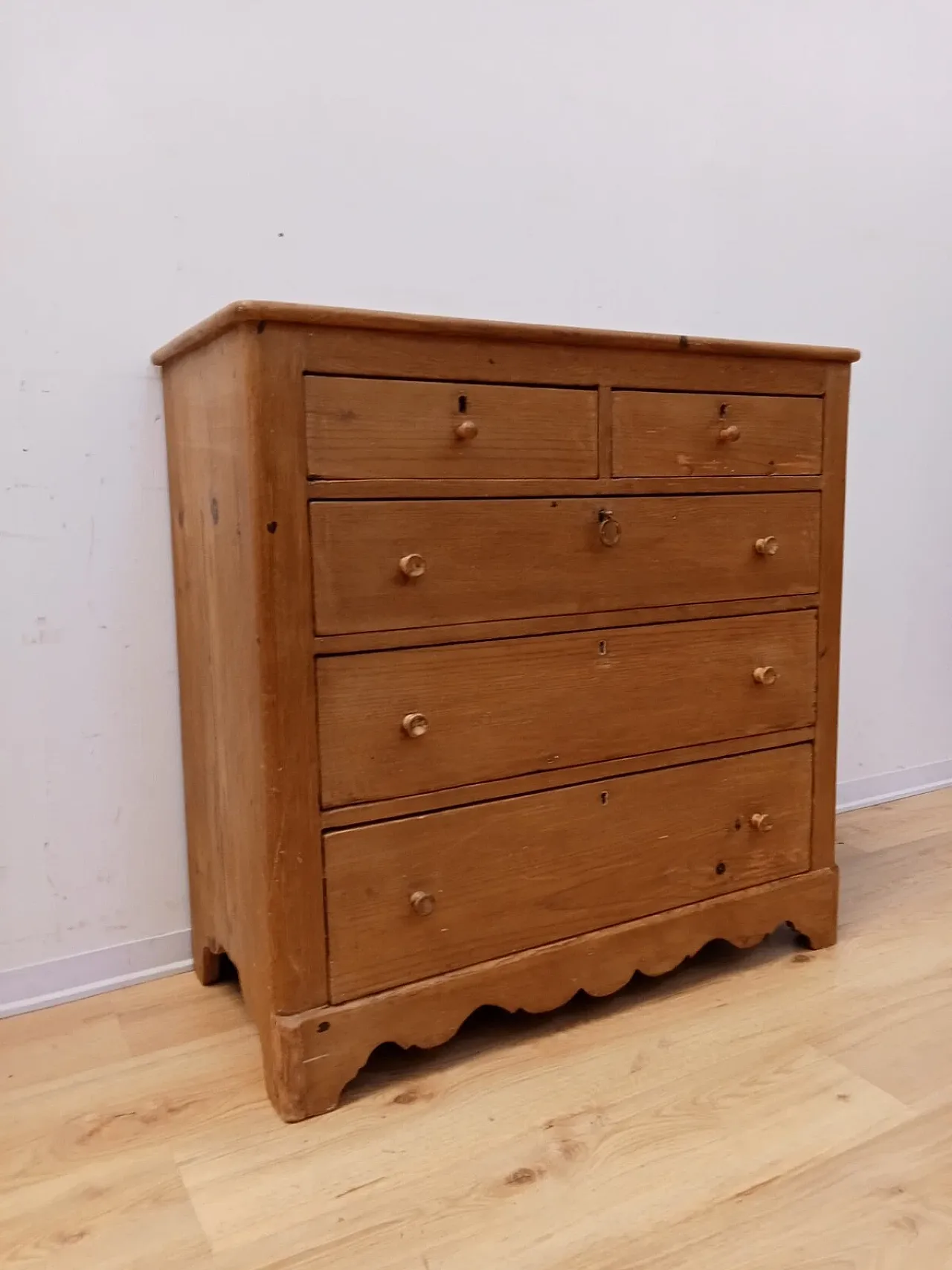 Solid fir chest of drawers, late 19th century 4