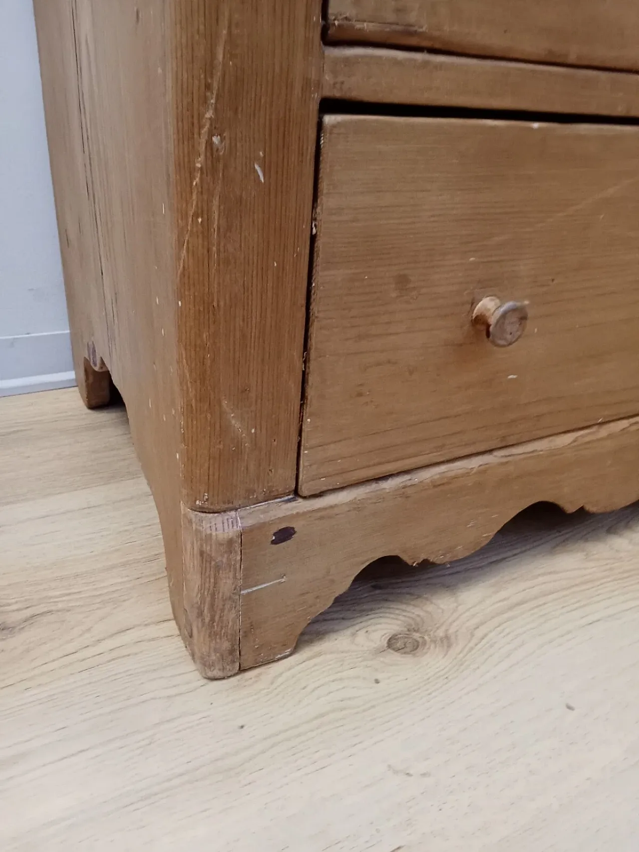 Solid fir chest of drawers, late 19th century 7