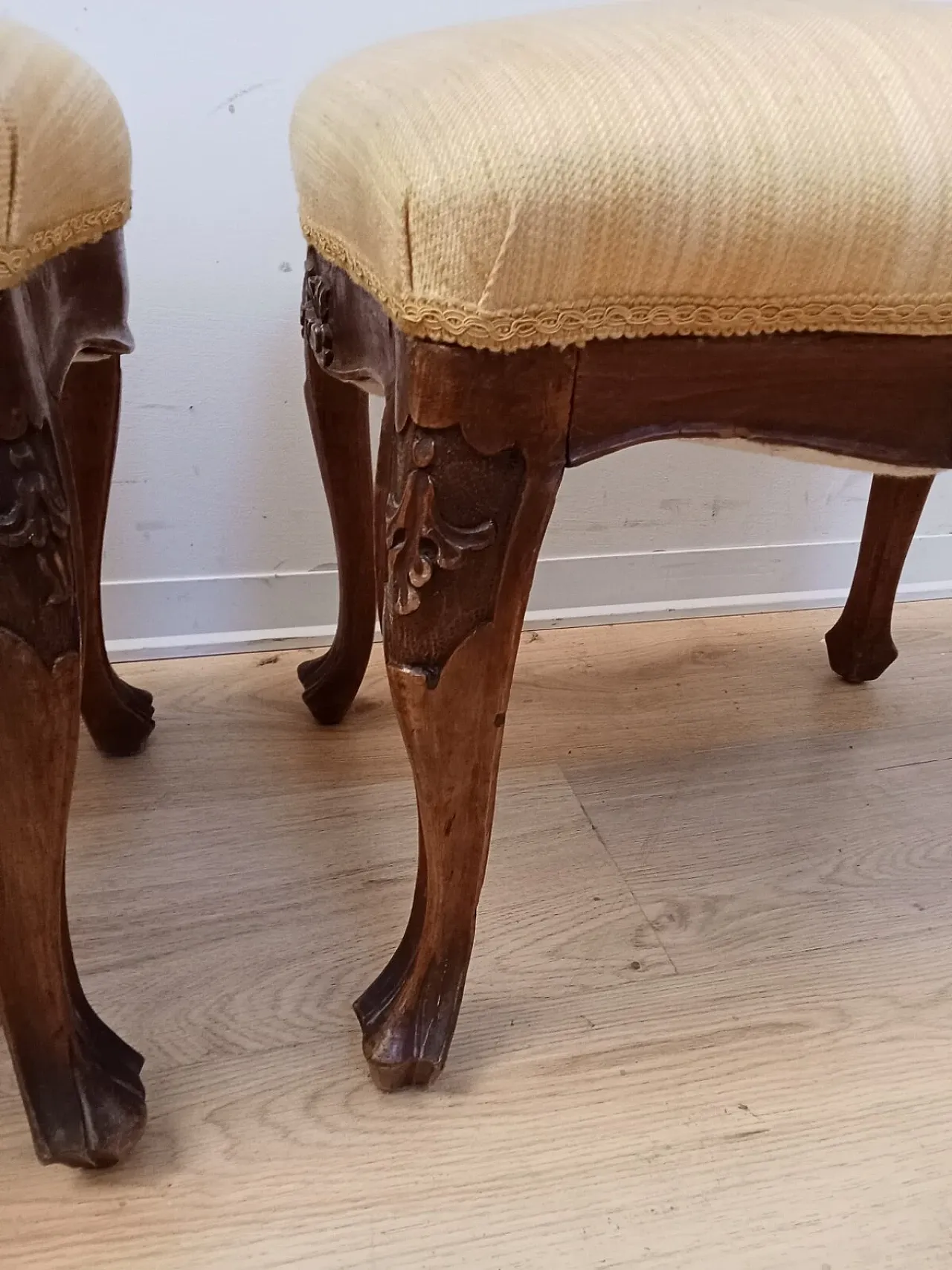 Pair of stools in walnut, early 20th century 5