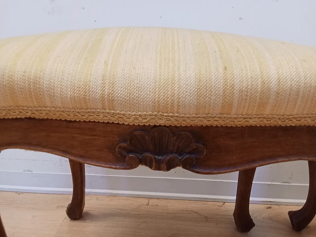 Pair of stools in walnut, early 20th century 6
