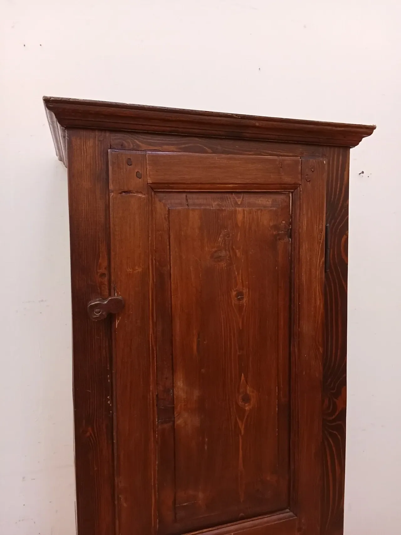Spruce single-door wardrobe, late 19th century 3