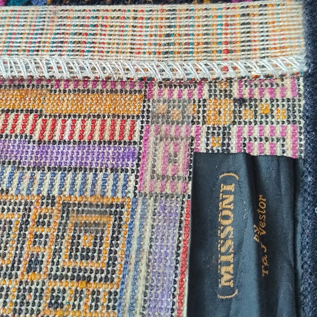 Tappeto geometrico in lana di Missoni per T&J Vestor, anni '80 12