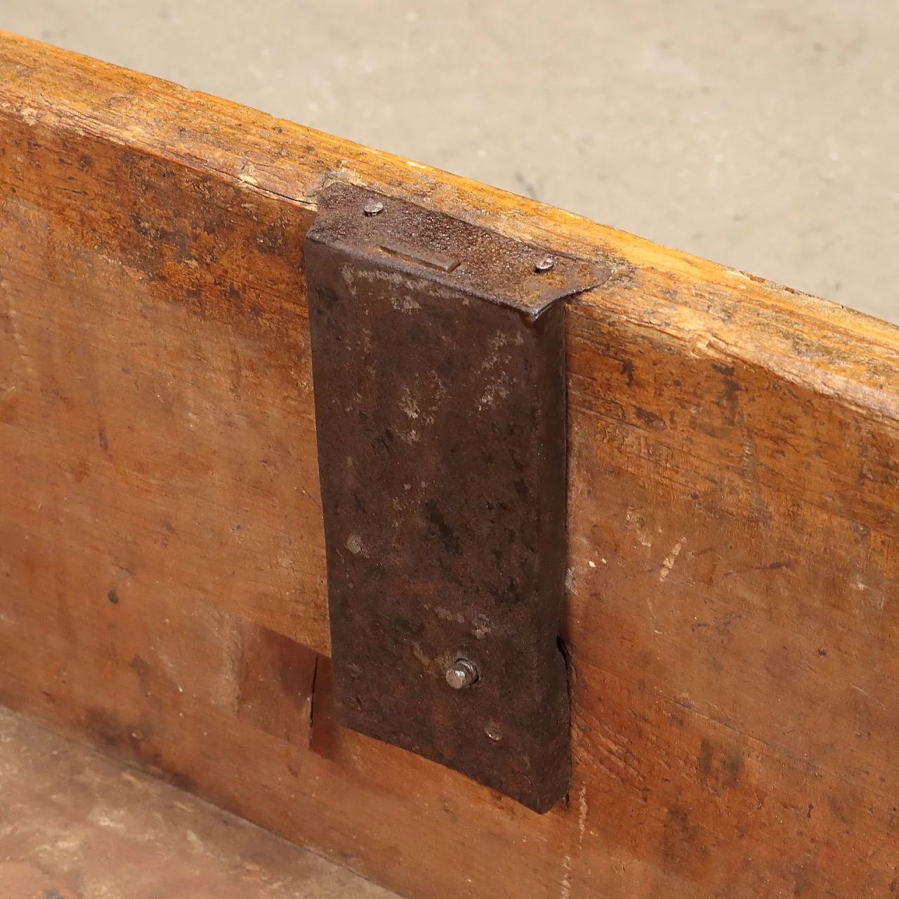 Cassettiera Impero in noce, metà '800 10