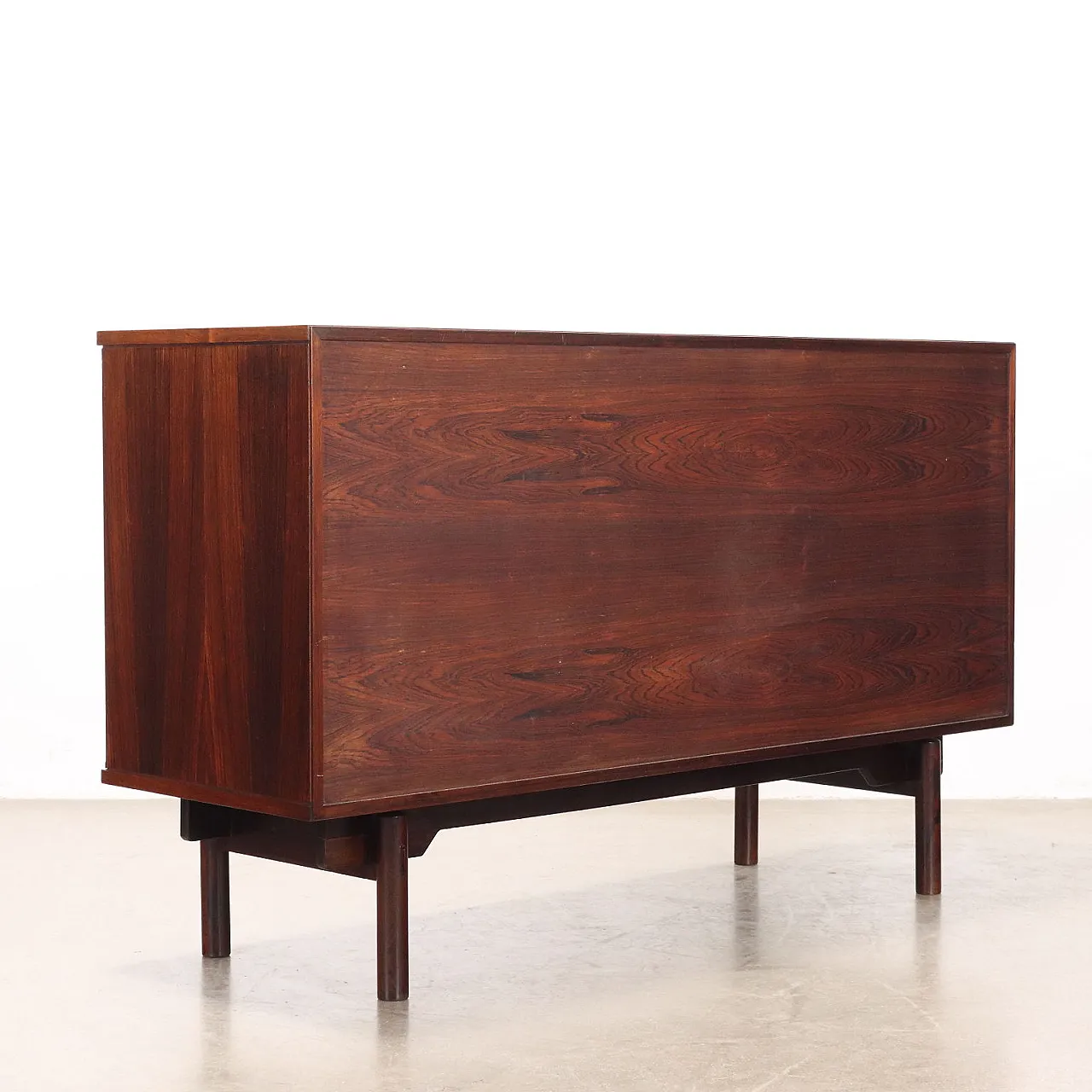 Sideboard with sliding doors in exotic wood and leather, 1960s 10
