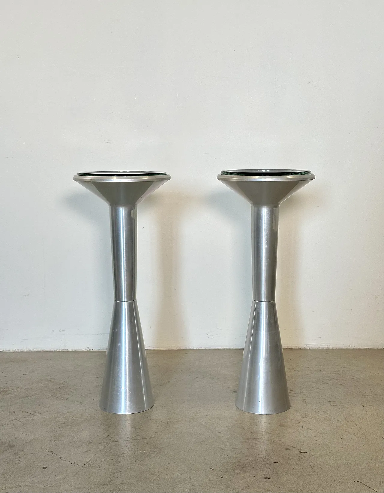 Pair of small tables by Gianni Moscatelli for Formanova, 60s 1