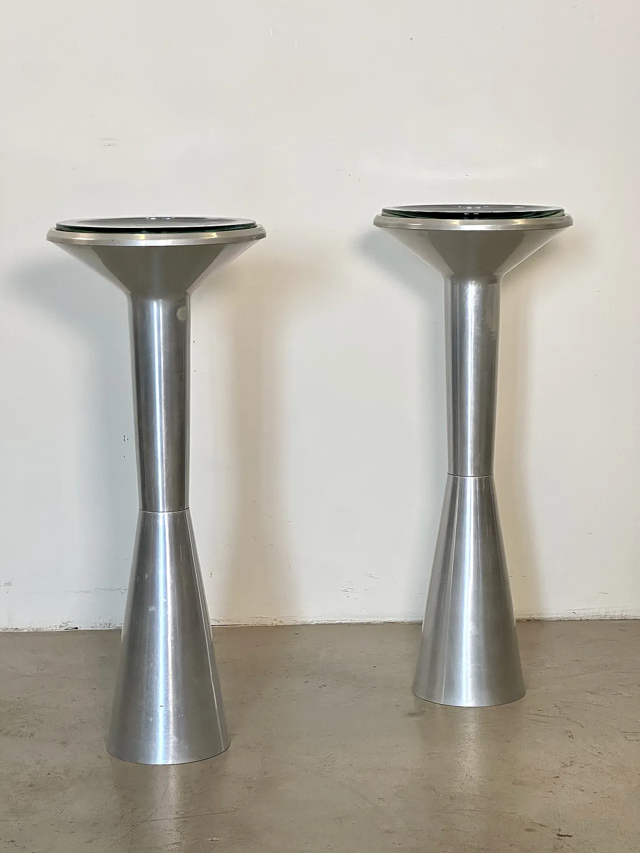 Pair of small tables by Gianni Moscatelli for Formanova, 60s 4