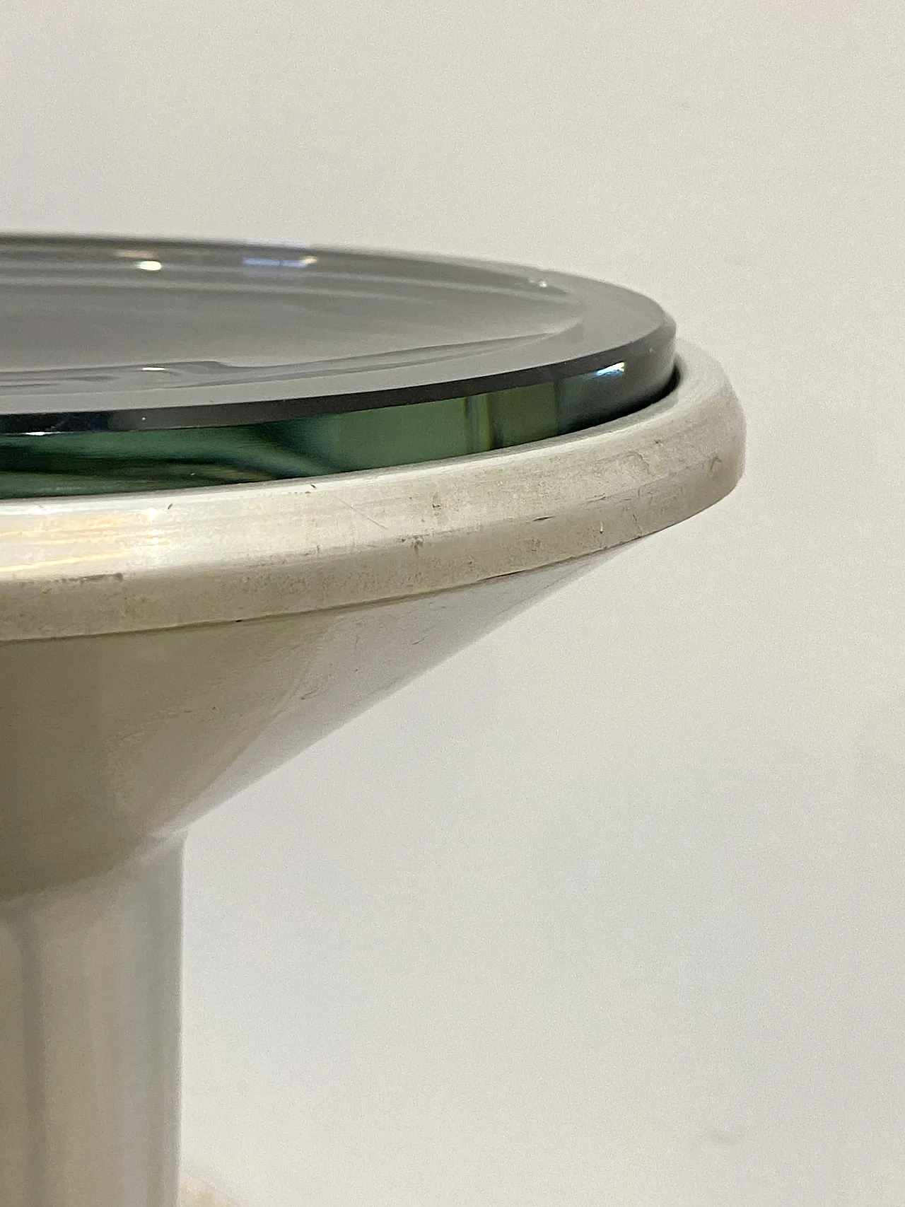 Pair of small tables by Gianni Moscatelli for Formanova, 60s 10