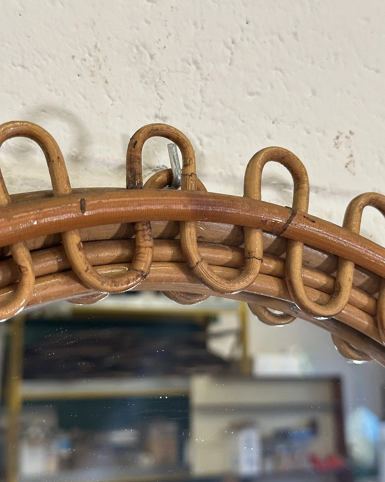 Specchio ovale in giunco e bambù, anni '70 2