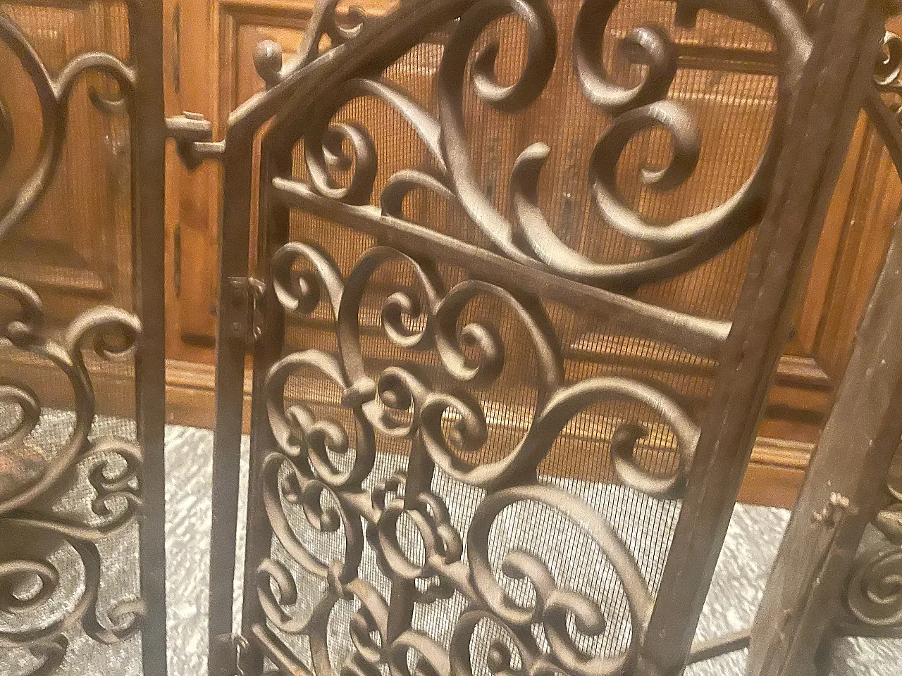 Wrought iron parascintille, 90s 9