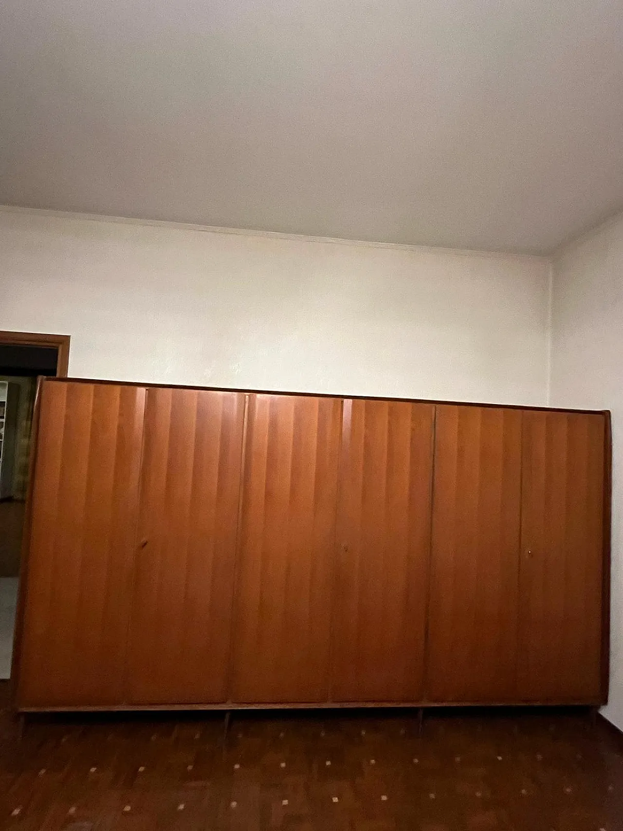 Armadio in teak a 6 ante e cassetti in ottime condizioni, anni '60 1