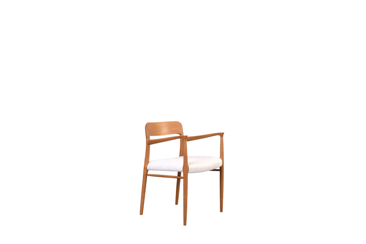 Modello della metà del secolo 56 Danish Dining Chair di Niels O. Møller per J.L. M 13