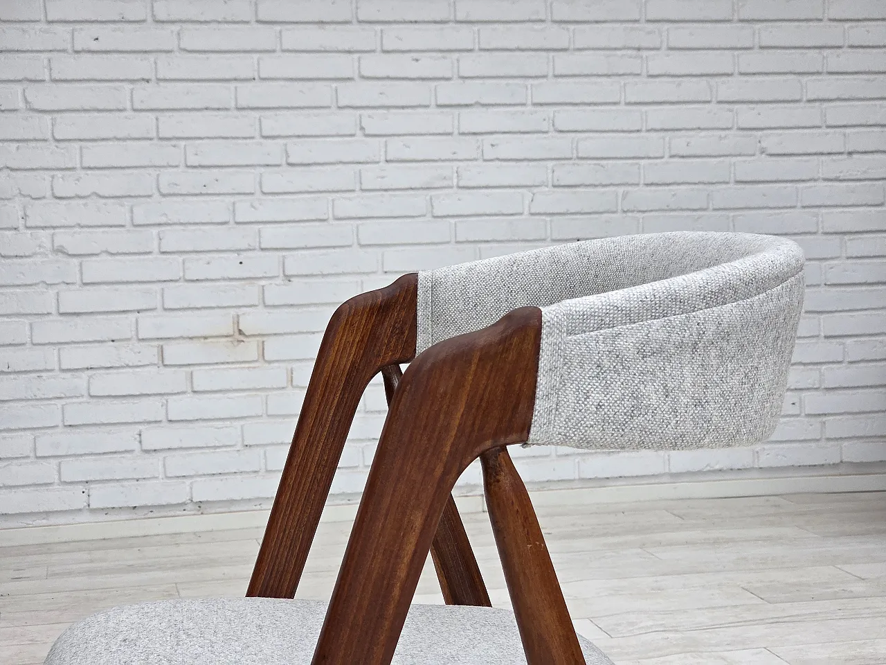 1960s, Danish design by Th.Harlev, model 205, set of 4 chairs. 18