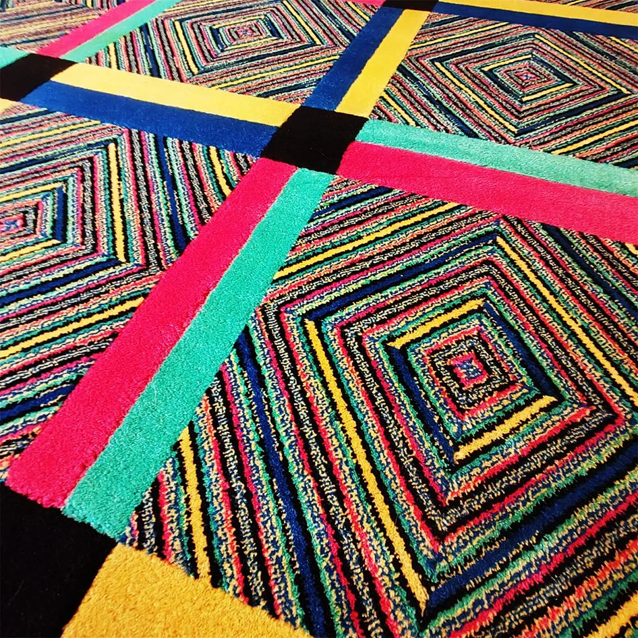 Tappeto geometrico di Missoni per T&J Vestor, anni '80 7