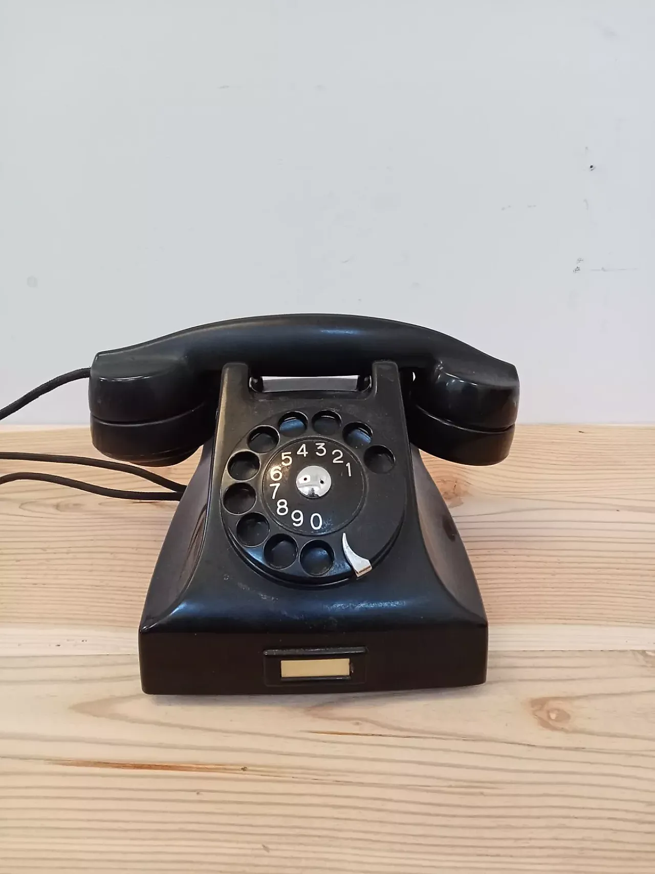 Telefono in bachelite nera Siemens, metà '900 2