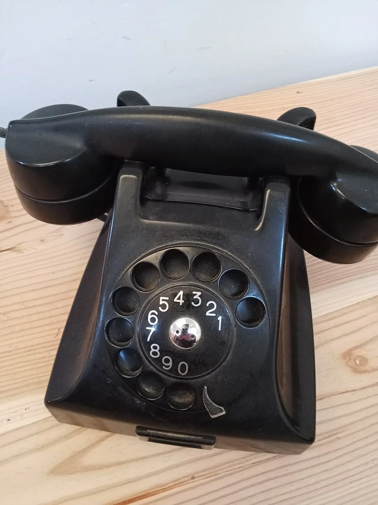 Telefono in bachelite nera Siemens, metà '900 8