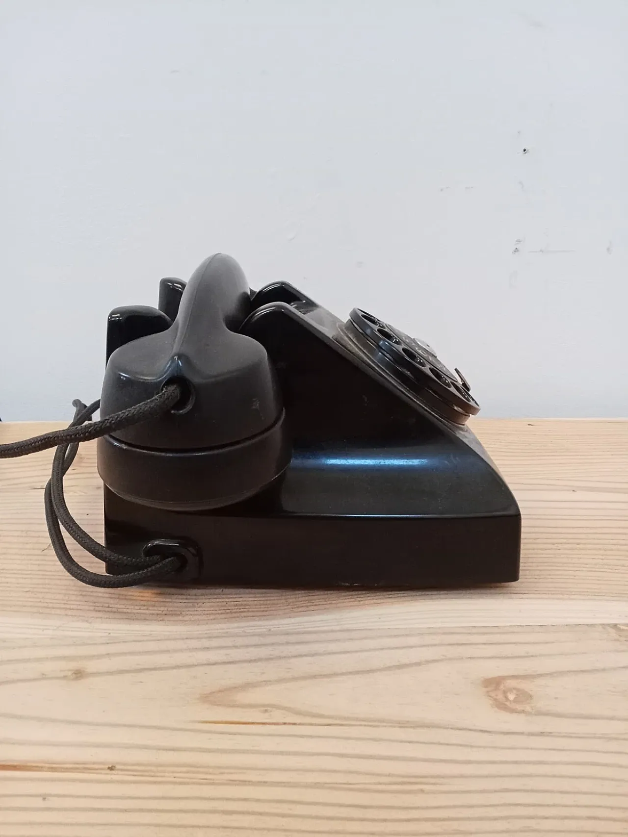 Telefono in bachelite nera Siemens, metà '900 11