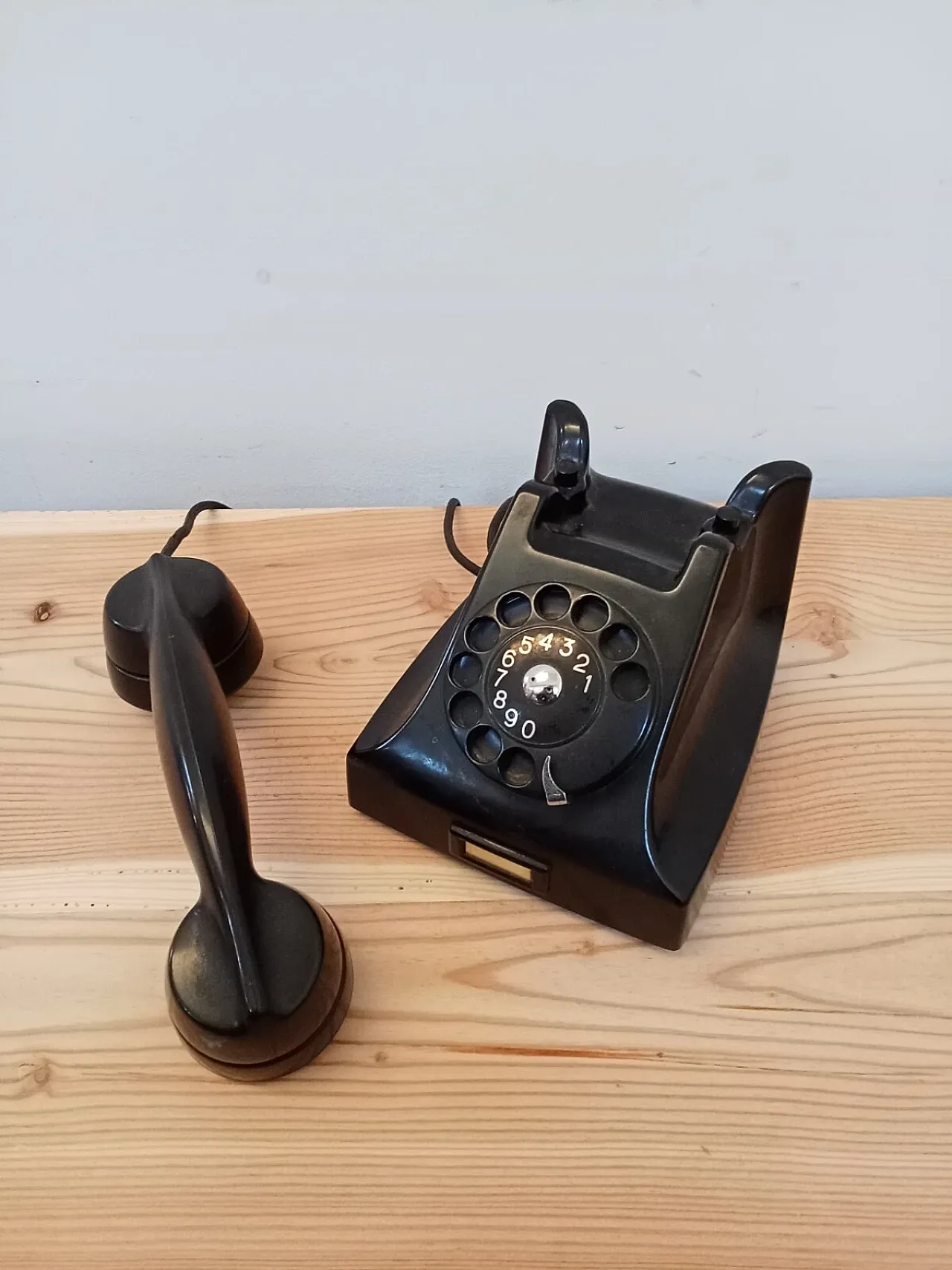 Telefono in bachelite nera Siemens, metà '900 12