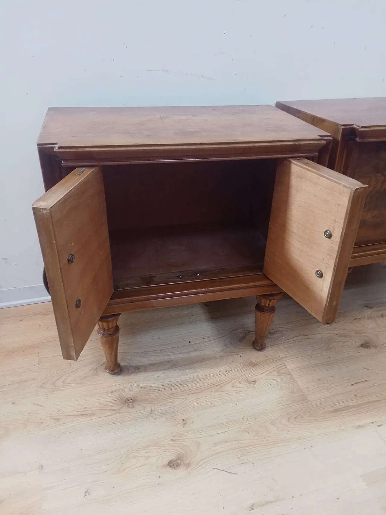 Pair of Art Deco bedside tables, 1930s 10