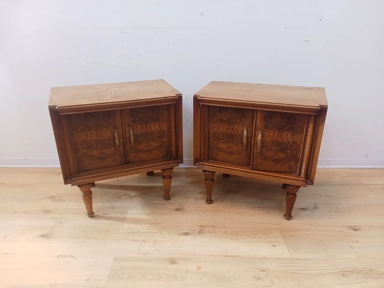 Pair of Art Deco bedside tables, 1930s 14