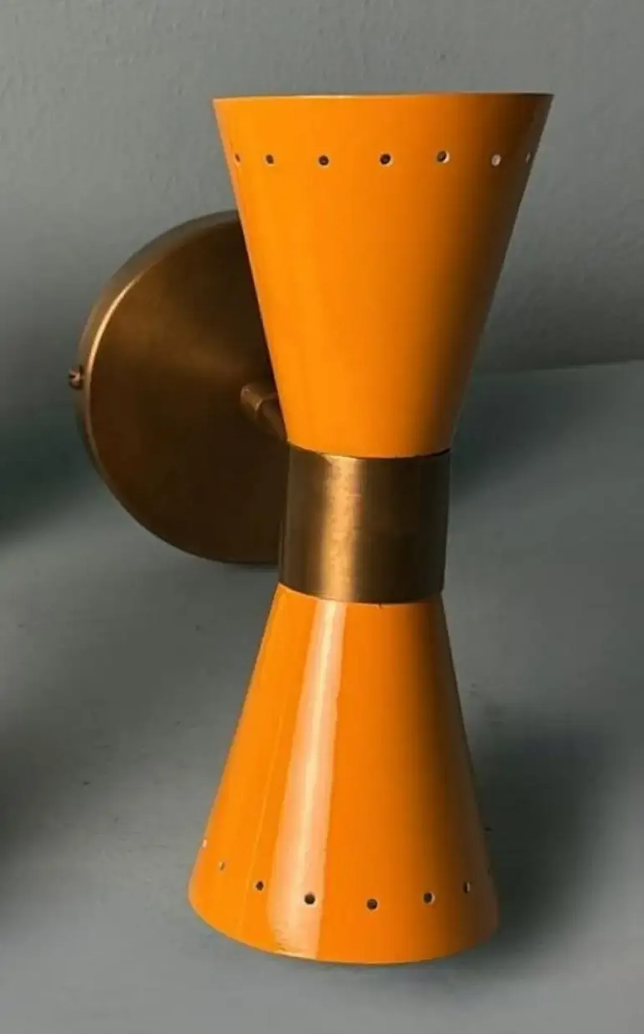 Coppia di appliques in metallo laccato e ottone, anni 2000 7