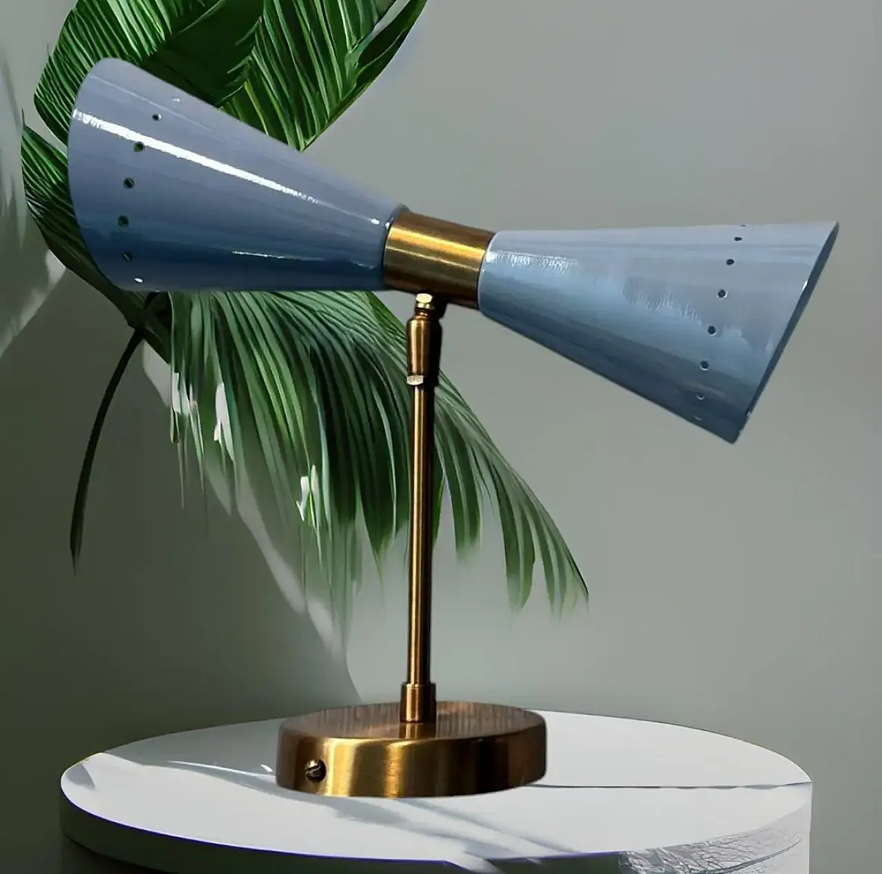 Coppia di applique in metallo e ottone in stile Stilnovo, anni 2000 11