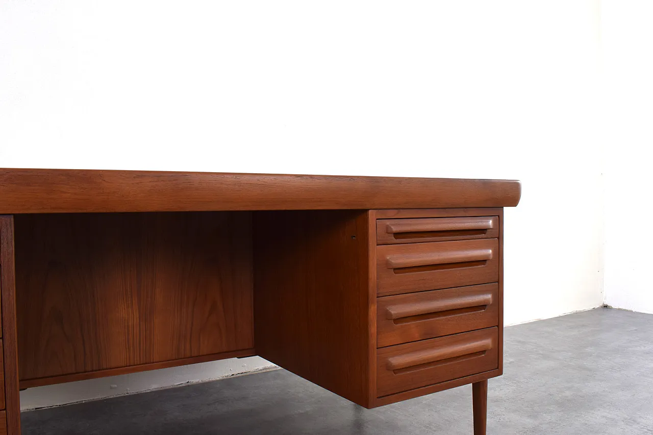 Danish Teak Freestanding Desk by Ib Kofod-Larsen for Faarup Møbelfabri 16