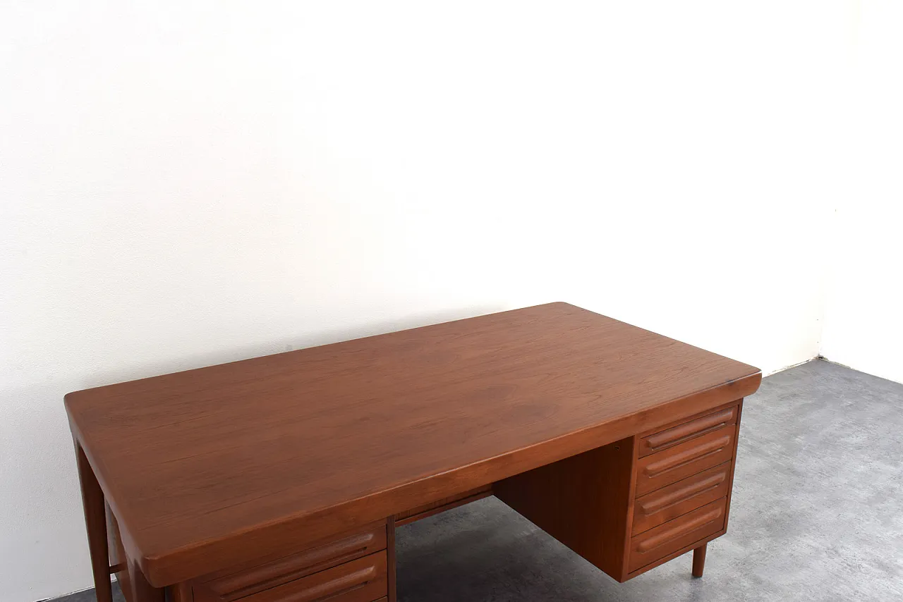 Danish Teak Freestanding Desk by Ib Kofod-Larsen for Faarup Møbelfabri 17