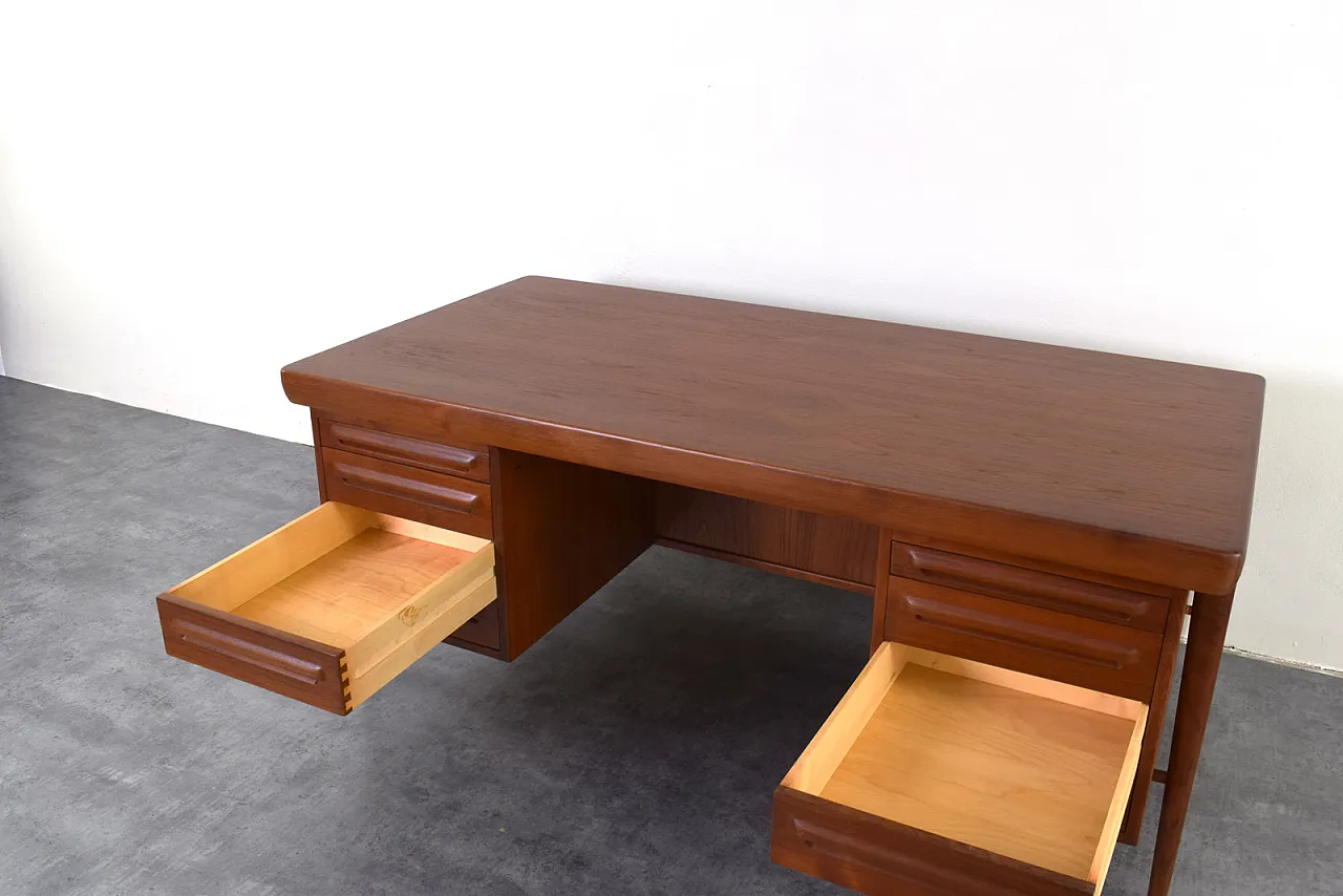 Danish Teak Freestanding Desk by Ib Kofod-Larsen for Faarup Møbelfabri 21