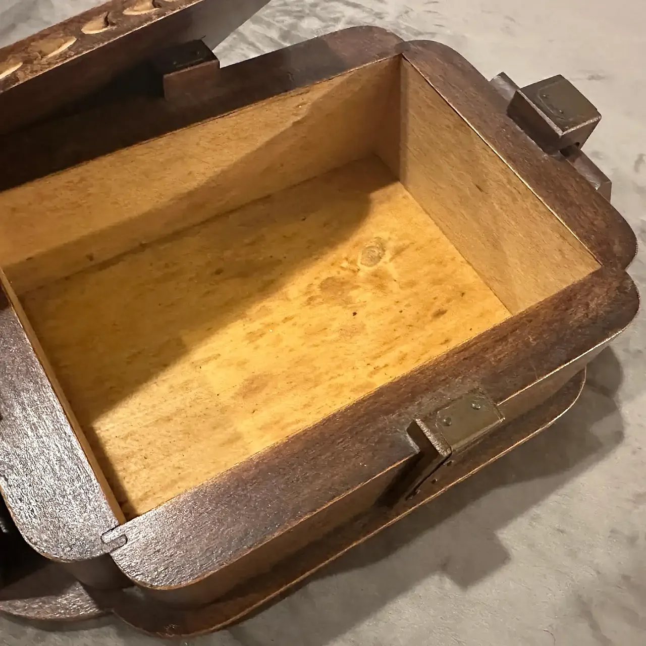 Oak box, hand-carved, 1930s 6