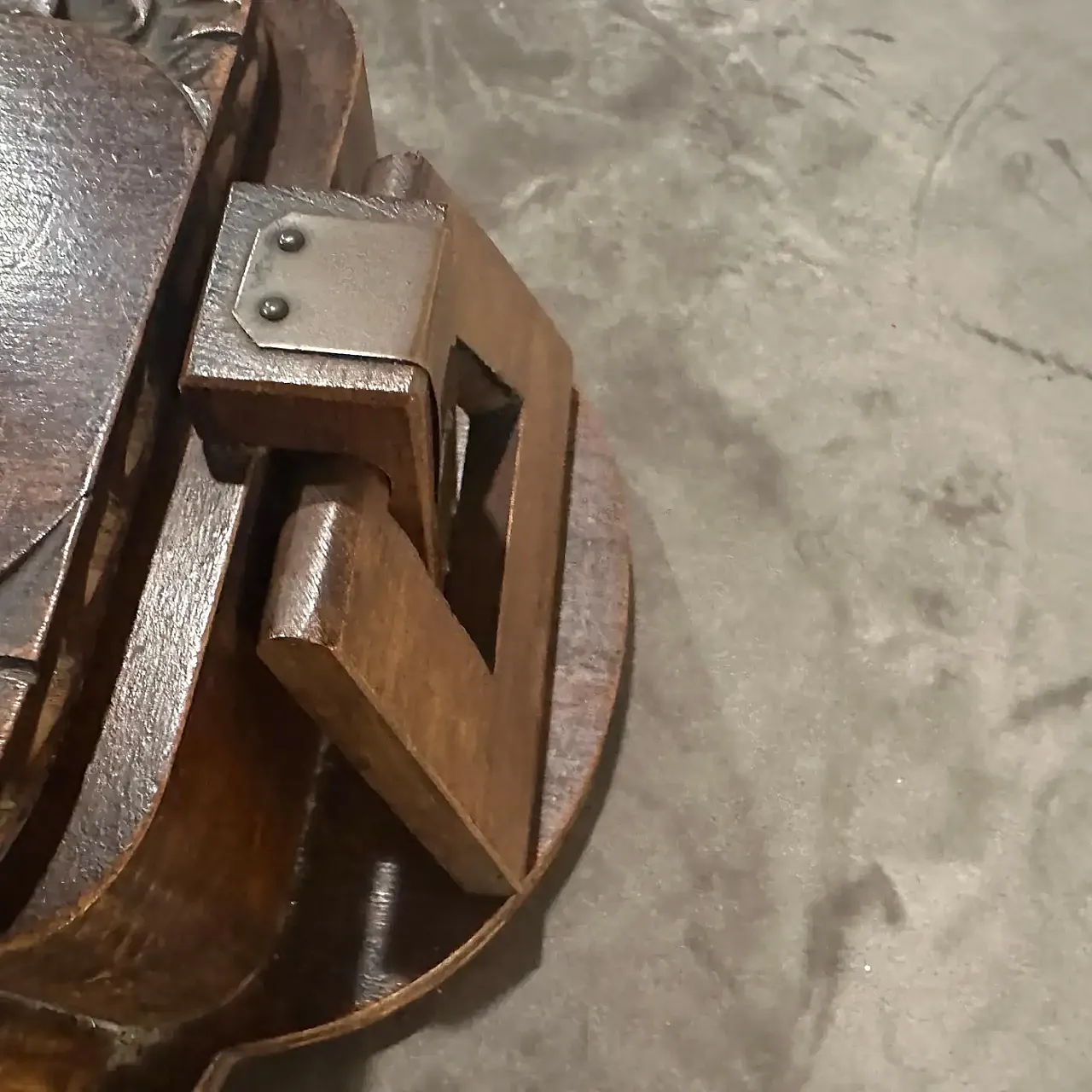 Oak box, hand-carved, 1930s 11