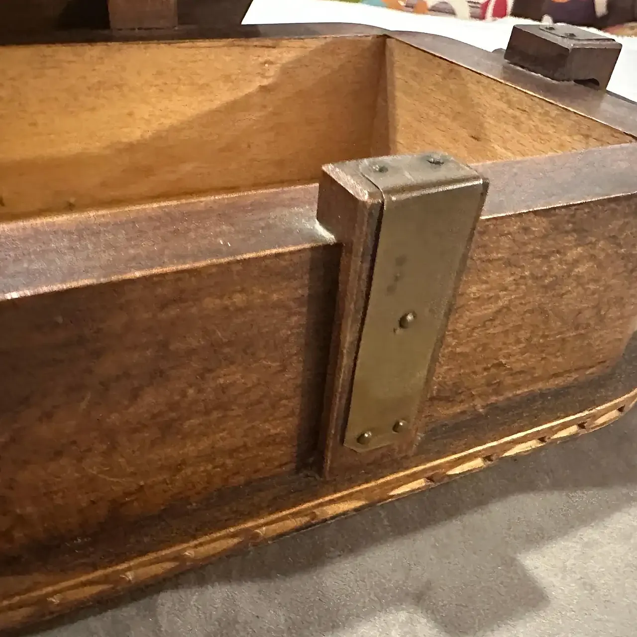 Oak box, hand-carved, 1930s 12