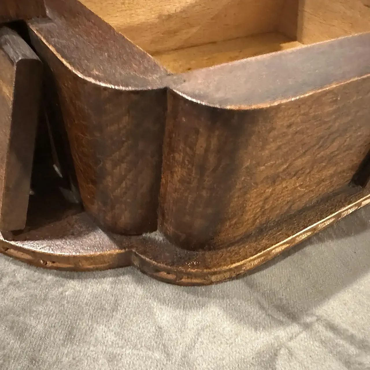 Oak box, hand-carved, 1930s 13