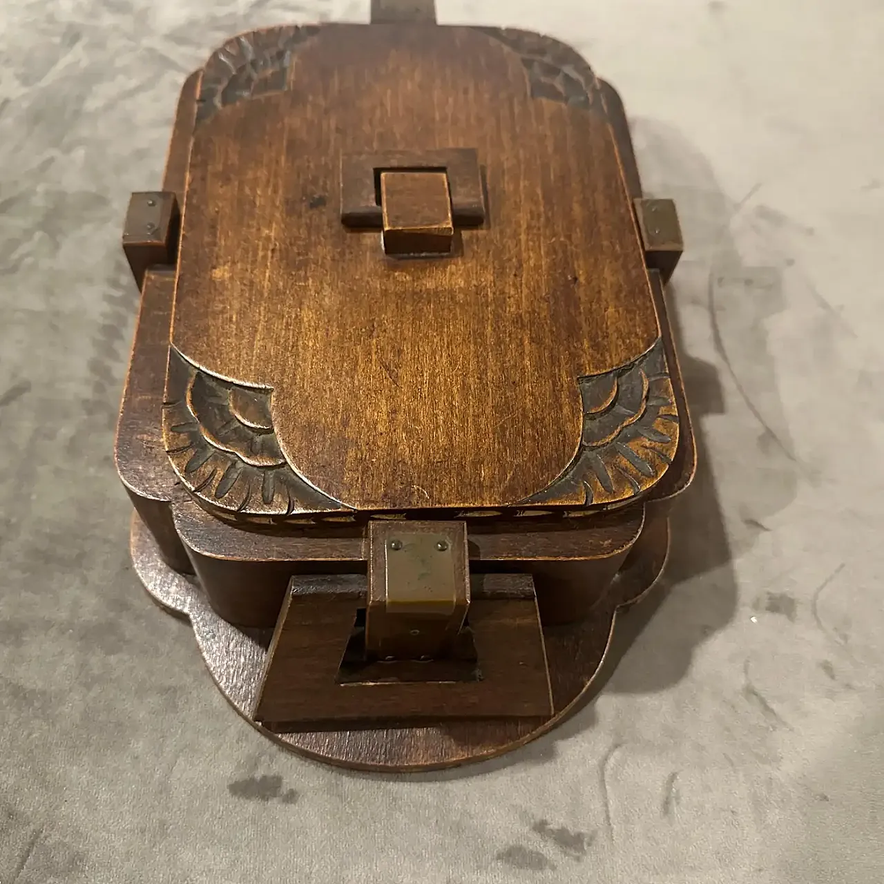 Oak box, hand-carved, 1930s 16
